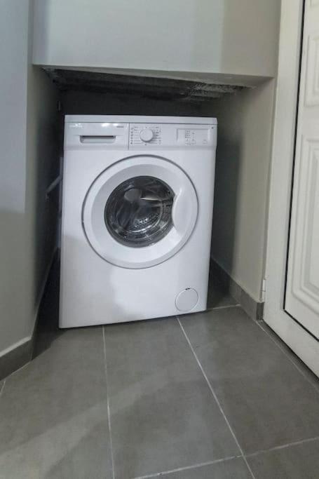 Apartamento Downtown Petralona Atenas Exterior foto