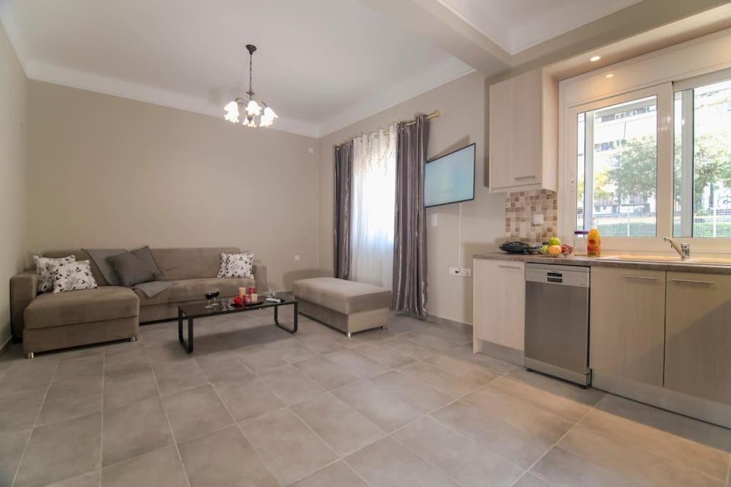 Apartamento Downtown Petralona Atenas Exterior foto